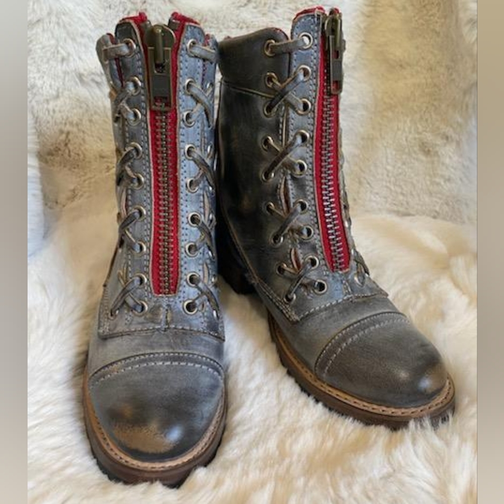 FREEBIRD Women's size 5 Ice color